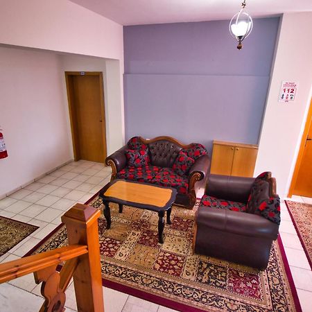 Hotel Parku I Palmave Gjirokaster Luaran gambar