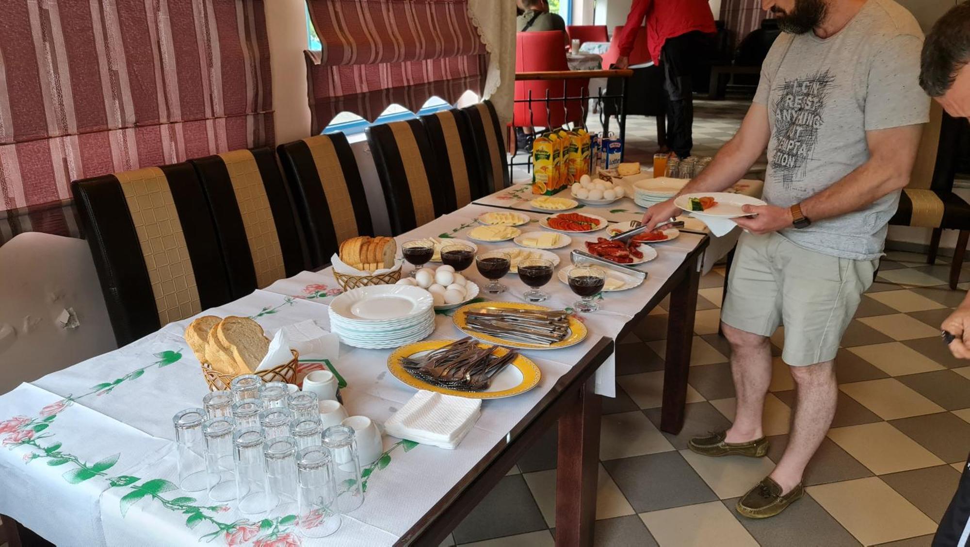 Hotel Parku I Palmave Gjirokaster Luaran gambar